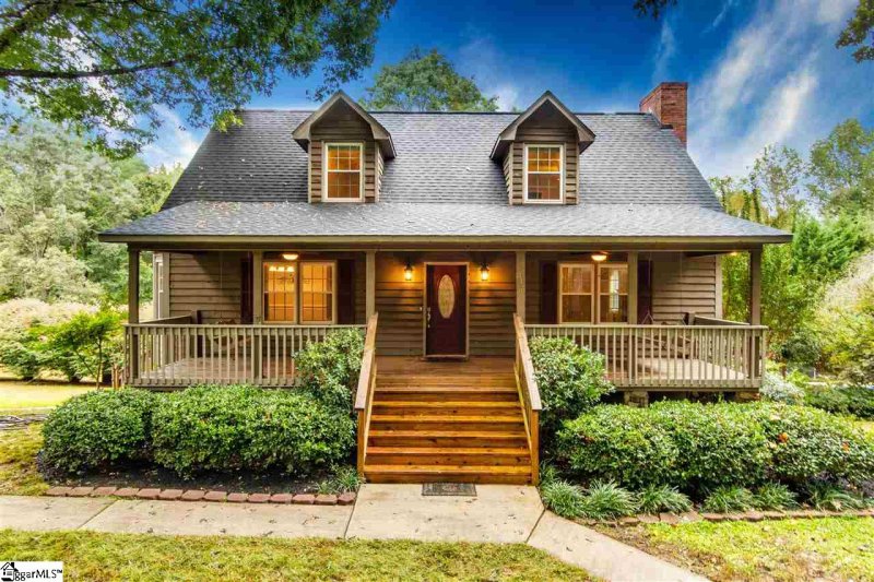 216 Dove Hill Circle