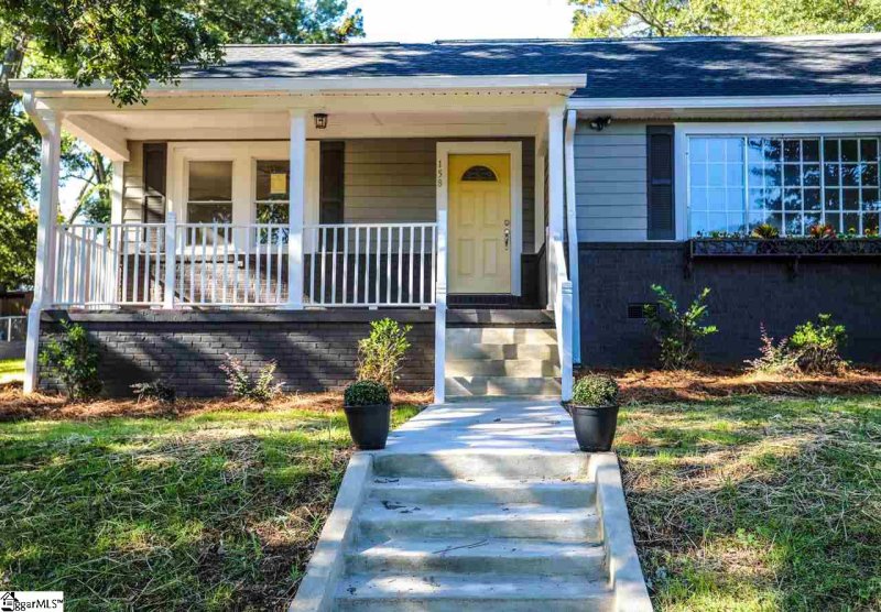 Property image 2 at 158 N Cleveland Park Drive, Spartanburg, SC 29303