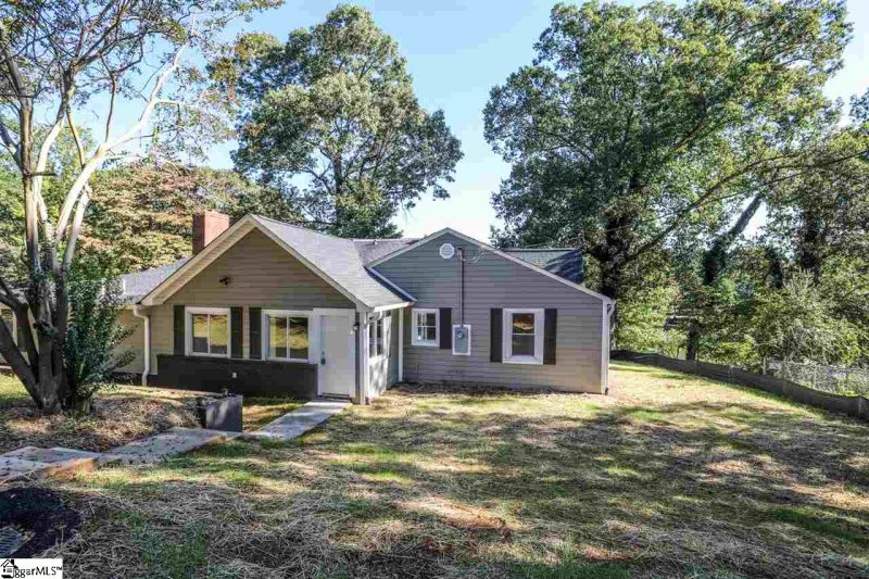 Property image 3 at 158 N Cleveland Park Drive, Spartanburg, SC 29303