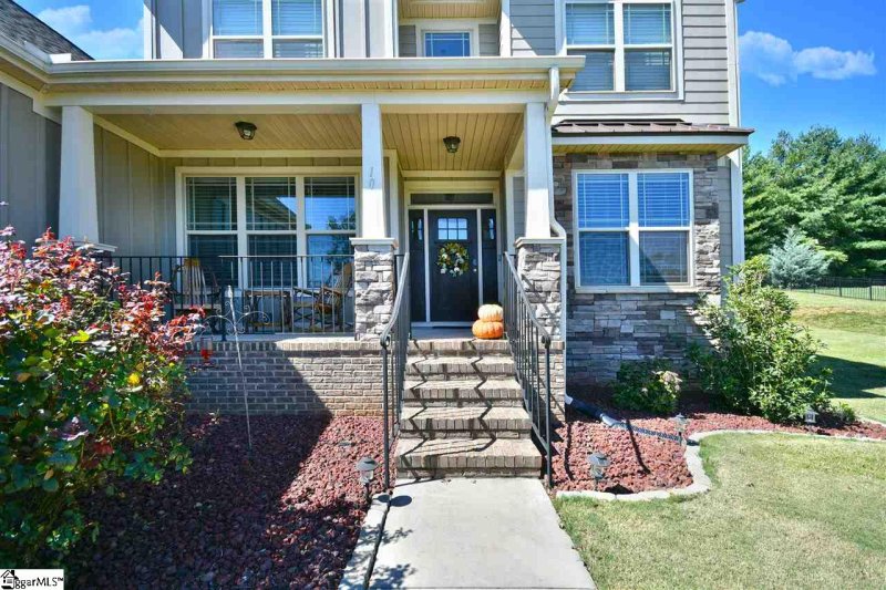 Property image 4 at 10 Hidden Lake Court, Piedmont, SC 29673