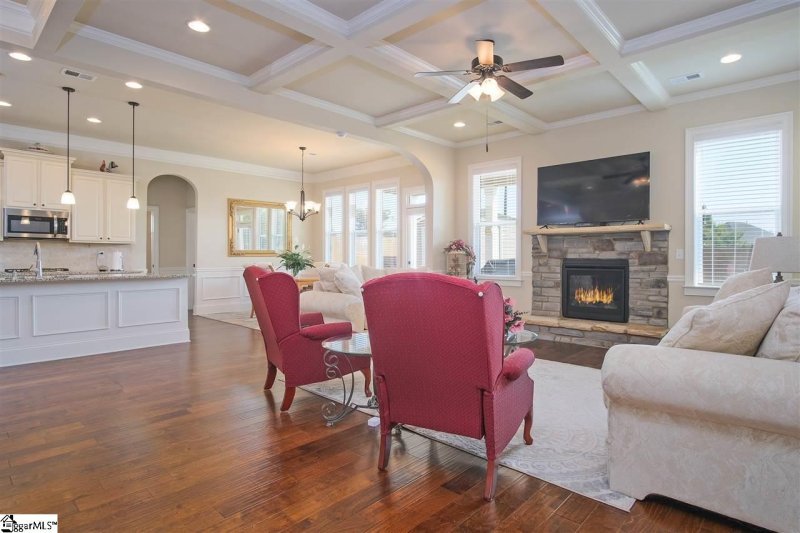 Property image 5 at 3 Shadywood Place, Simpsonville, SC 29681-4199