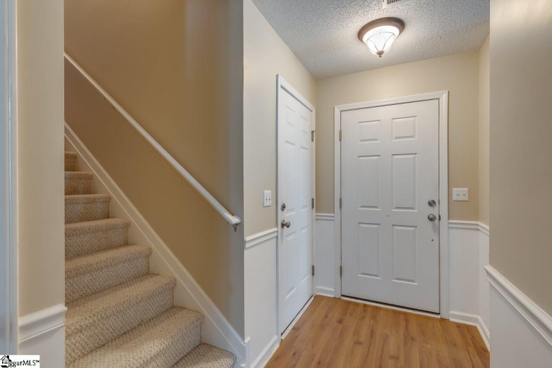 Property image 4 at 7 Watch Hill Court, Greenville, SC 29607