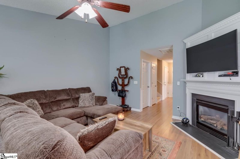 Property image 5 at 7 Watch Hill Court, Greenville, SC 29607