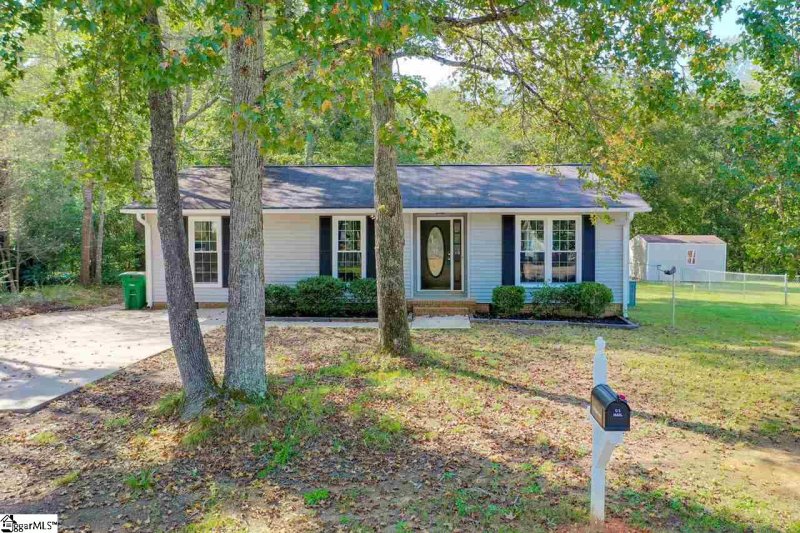 Property image 2 at 10 Ridge Court, Williamston, SC 29697