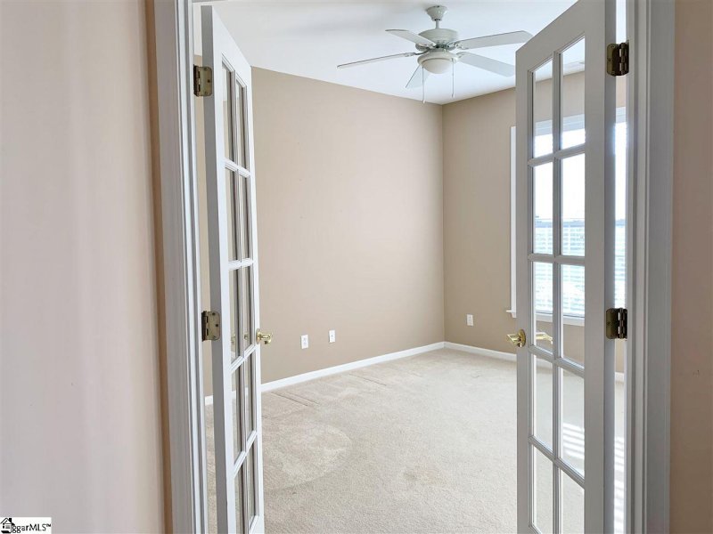 Property image 5 at 14 Hanging Moss Lane, Greenville, SC 29615