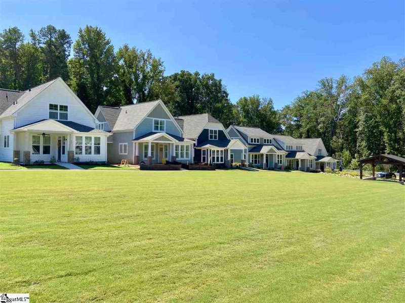 Property image 2 at 48 Cottage Knoll Circle, Greenville, SC 29609