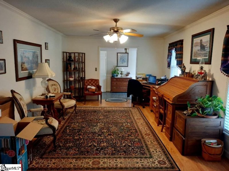 Property image 5 at 119 Churchill Avenue, Greer, SC 29651