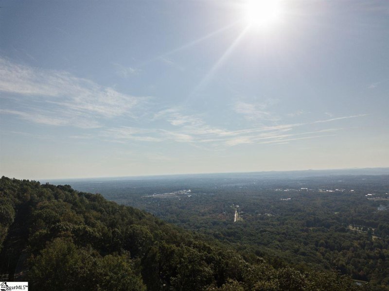 Property image 2 at 1080 Altamont Road, Greenville, SC 29609