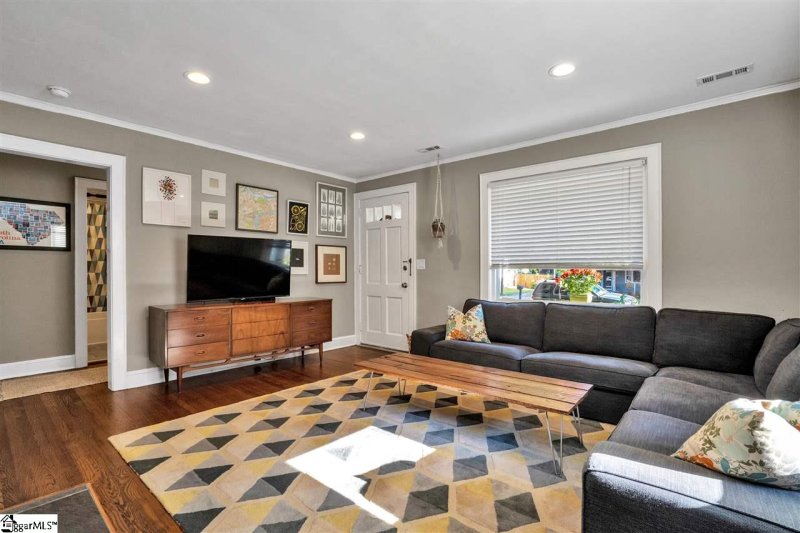 Property image 5 at 215 Sycamore Drive, Greenville, SC 29607