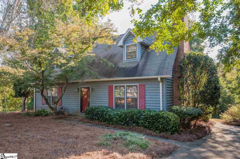 Property image 2 at 15 Maple Leaf Court, Greenville, SC 29611