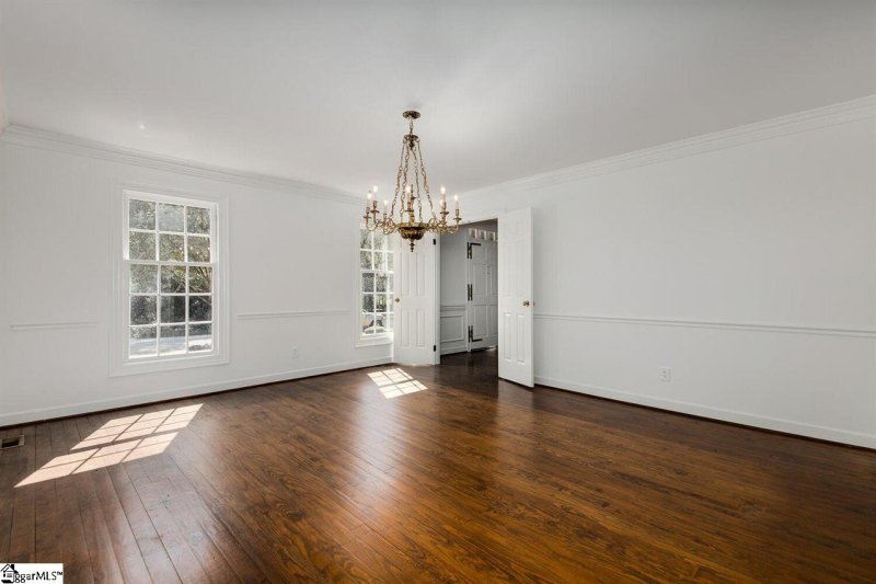 Property image 3 at 105 Stonehedge Drive, Greenville, SC 29615