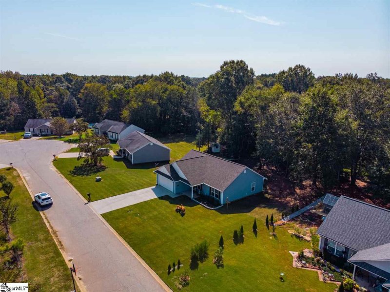 Property image 4 at 218 Amethyst Way, Laurens, SC 29360