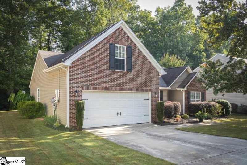 Property image 2 at 206 Manhassett Court, Greenville, SC 29607