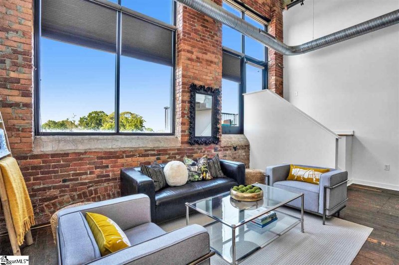 Property image 3 at 300 South Street, Simpsonville, SC 29681