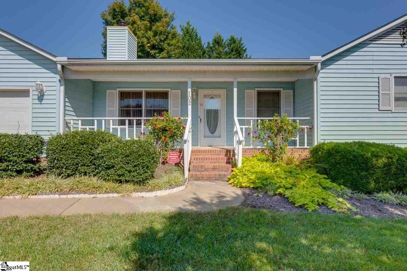 Property image 3 at 102 Patio Road, Easley, SC 29642