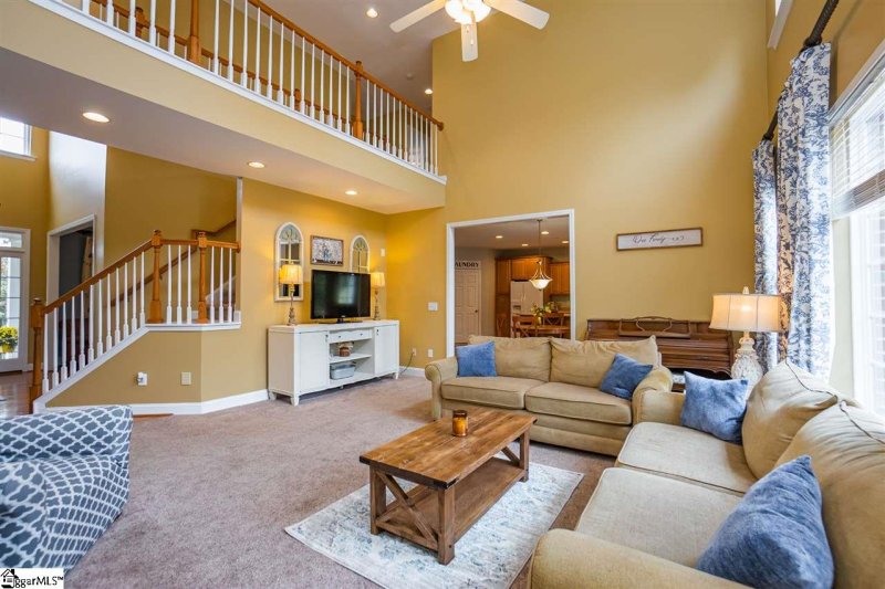 Property image 4 at 118 Birch River Road, Greenville, SC 29611