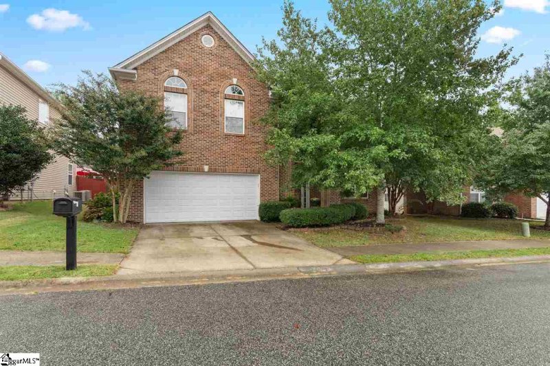Property image 2 at 203 Peaks Court, Taylors, SC 29687