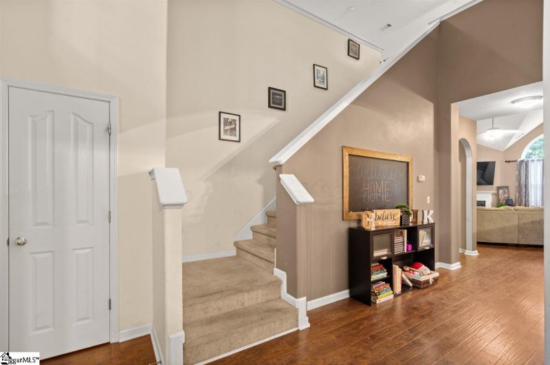 Property image 5 at 203 Peaks Court, Taylors, SC 29687