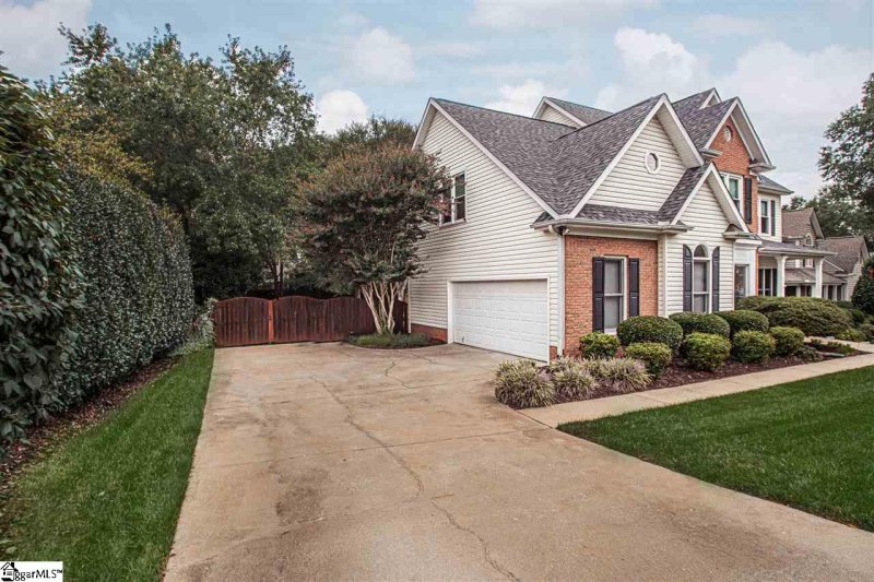 Property image 3 at 205 Draymoor Lane, Simpsonville, SC 29681