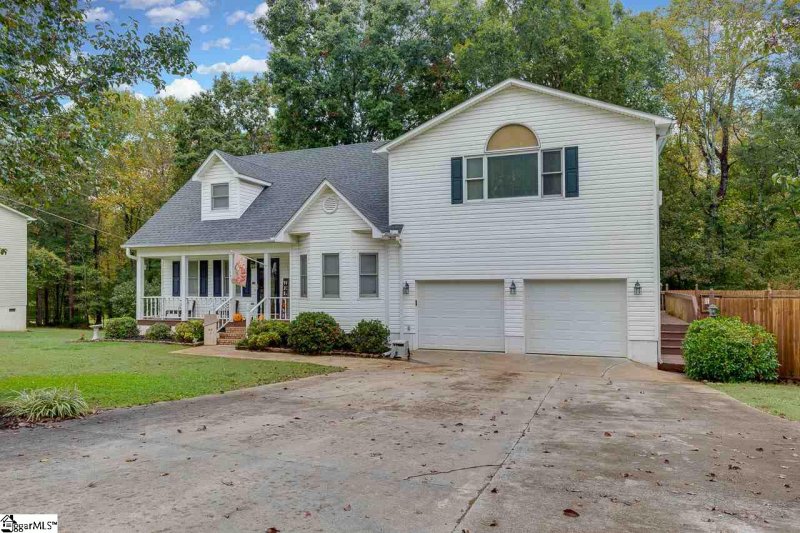 Property image 2 at 349 Springdale Avenue, Liberty, SC 29657