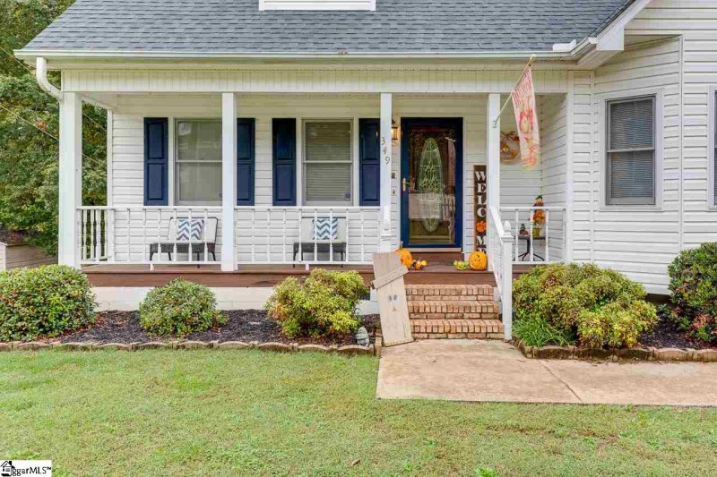 Property image 3 at 349 Springdale Avenue, Liberty, SC 29657