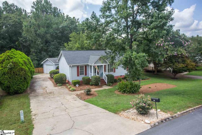 Property image 2 at 24 Cooperfield Avenue, Piedmont, SC 29673