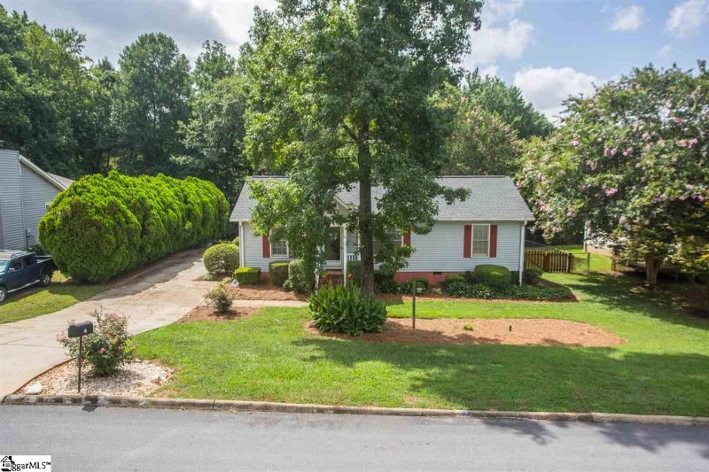 Property image 3 at 24 Cooperfield Avenue, Piedmont, SC 29673