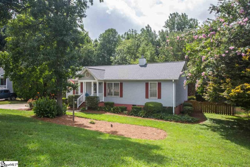 Property image 4 at 24 Cooperfield Avenue, Piedmont, SC 29673