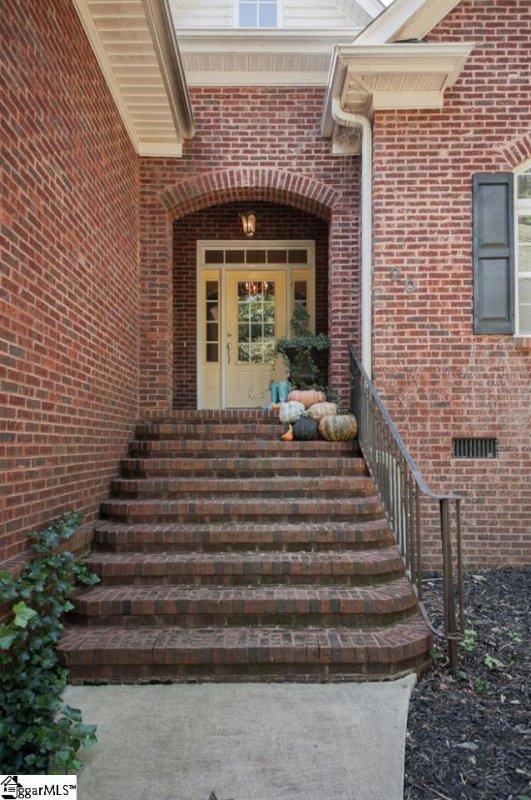 Property image 3 at 20 Knob Creek Court, Greer, SC 29651