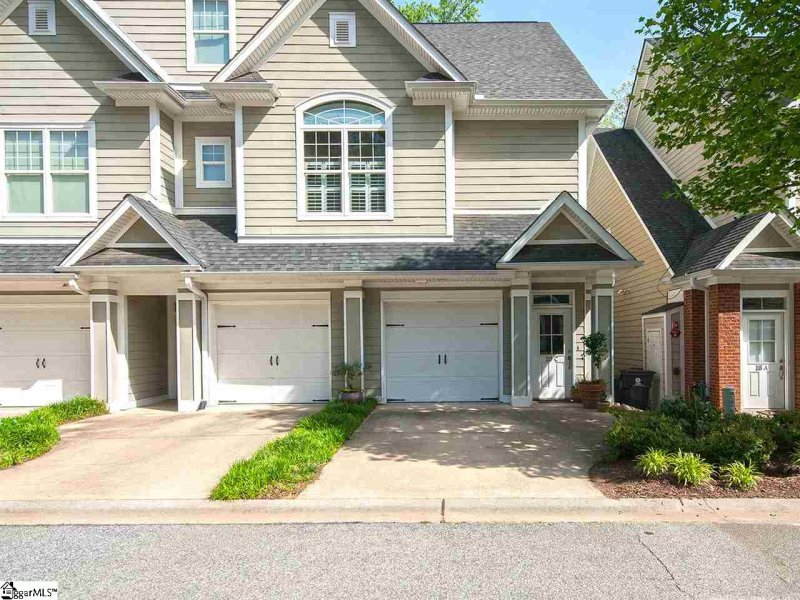 Property image 3 at 20 Edge Court, Greenville, SC 29609