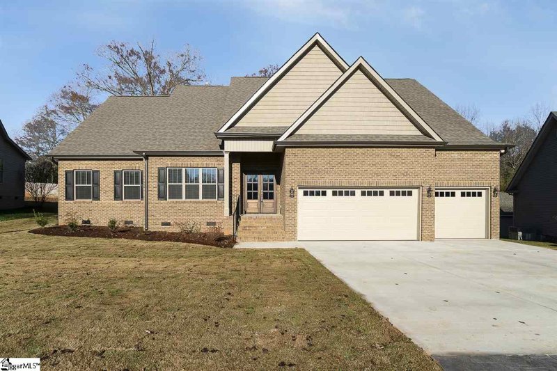 Property image 2 at 401 Whisper Walk Way, Fountain Inn, SC 29644