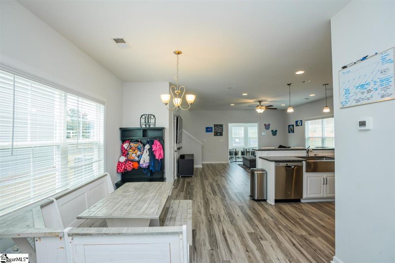 Property image 2 at 409 N Ivestor Court, Inman, SC 29349