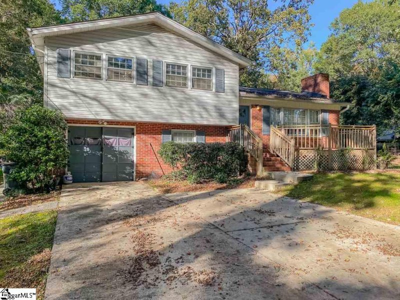 109 Forestdale Drive