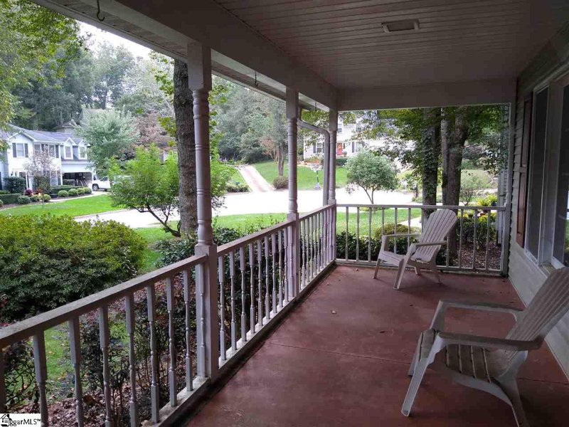 Property image 2 at 24 Bernwood Drive, Taylors, SC 29687