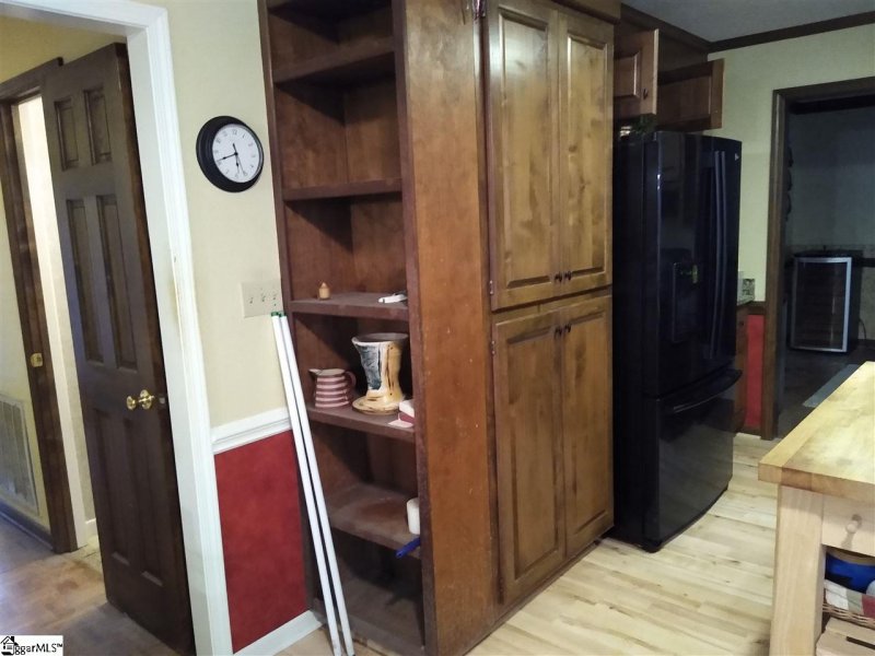 Property image 5 at 24 Bernwood Drive, Taylors, SC 29687