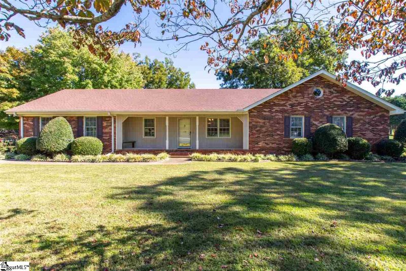 Property image 2 at 110 Timbrooke Way, Easley, SC 29642