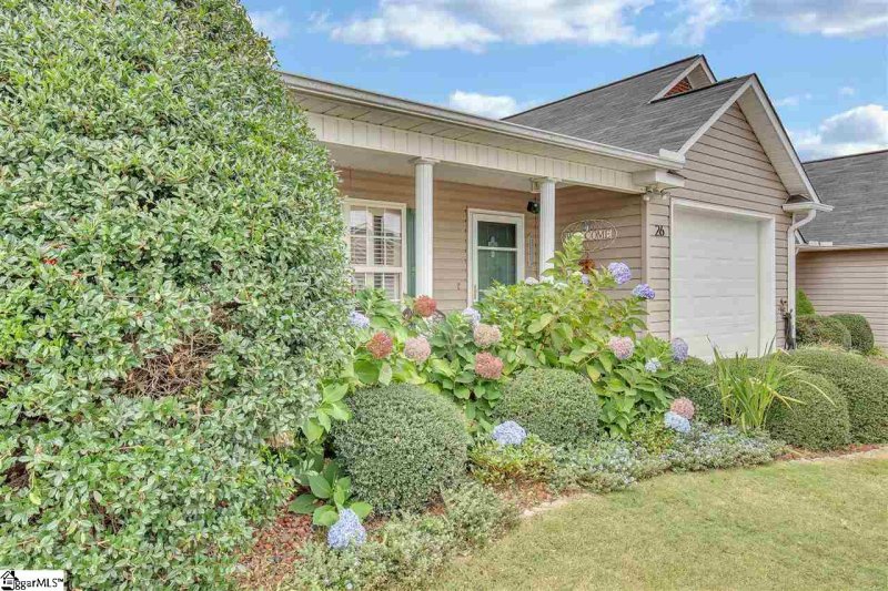 Property image 2 at 26 Magnolia Crest Drive, Simpsonville, SC 29681-3862