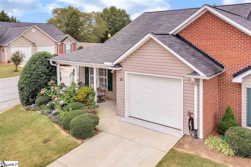 Property image 3 at 26 Magnolia Crest Drive, Simpsonville, SC 29681-3862