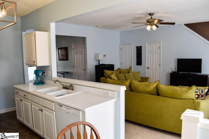 Property image 5 at 130 Waterford Park, Greer, SC 29650