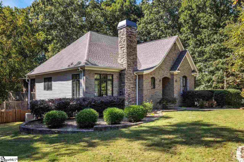 Property image 2 at 6 Honey Locust Lane, Piedmont, SC 29673