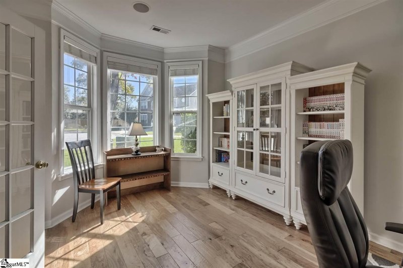 Property image 4 at 6 Chesden Hall Court, Greenville, SC 29607