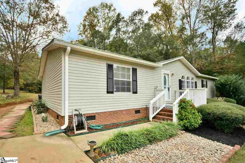 Property image 2 at 518 Ashford Oak Way, Simpsonville, SC 29680