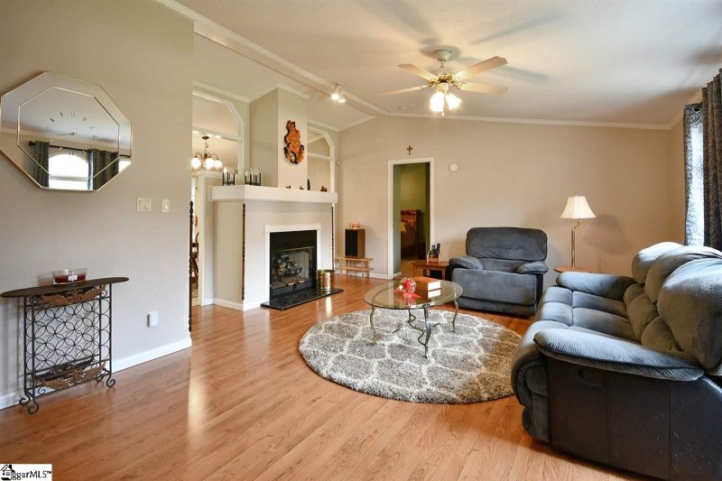 Property image 4 at 518 Ashford Oak Way, Simpsonville, SC 29680