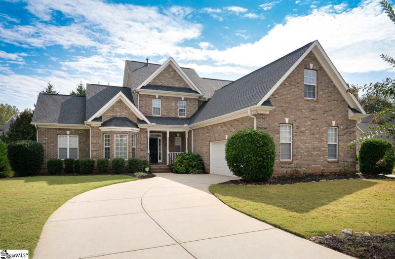 Property image 3 at 2 Nina Court, Simpsonville, SC 29681