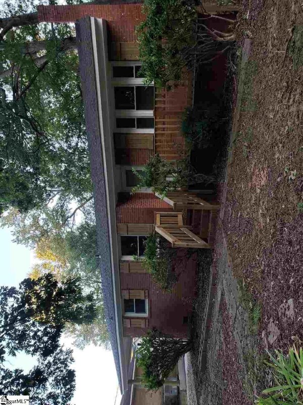 Property image 2 at 110 Lynch Drive, Greenville, SC 29605