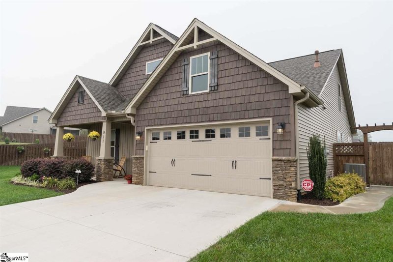 Property image 2 at 911 Changeford Court, Moore, SC 29369