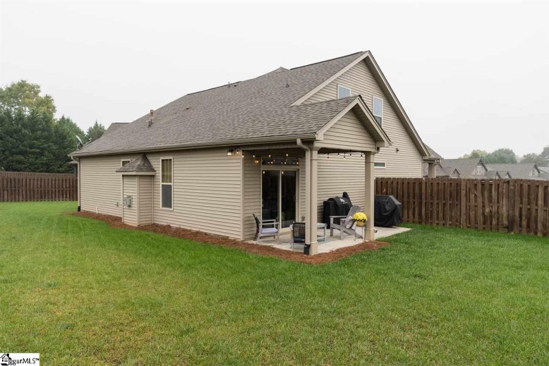 Property image 3 at 911 Changeford Court, Moore, SC 29369