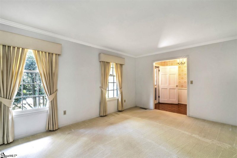 Property image 4 at 2 Sandringham Road, Taylors, SC 29687