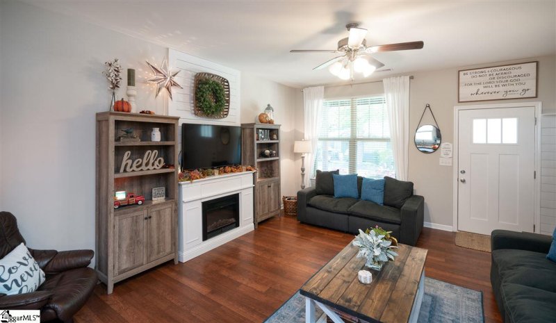 Property image 5 at 1A Maplecroft Street, Greenville, SC 29609