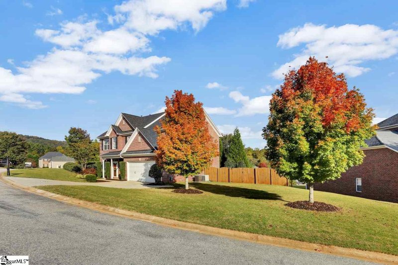 Property image 4 at 201 Morganshire Drive, Greenville, SC 29609